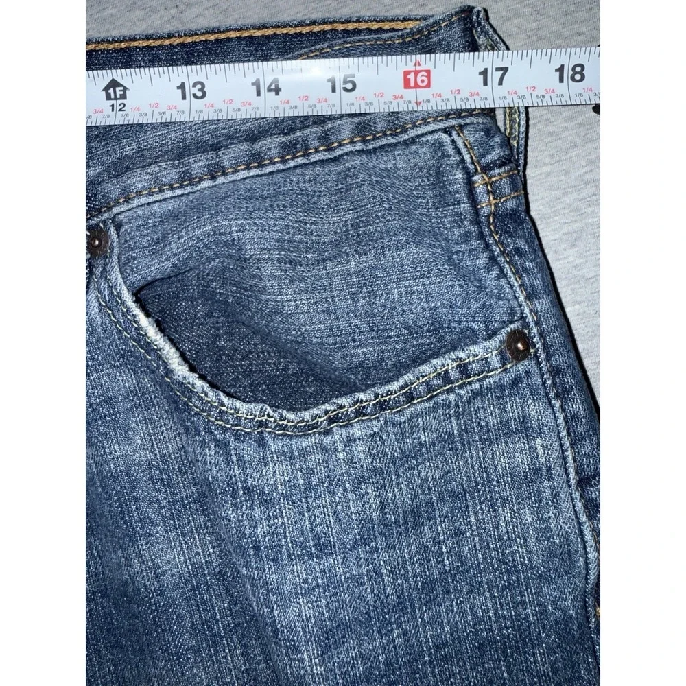 Levi 559 Relaxed Fit Straight Leg 33x30 Med Wash Men Women Jeans Buttery‎ Soft